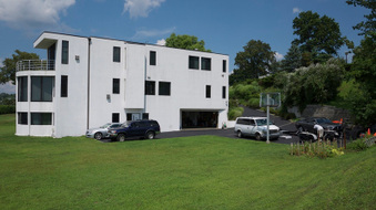 Enlarge photo 15