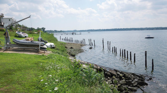 Enlarge photo 16