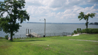 Enlarge photo 46