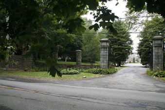 Enlarge photo 2