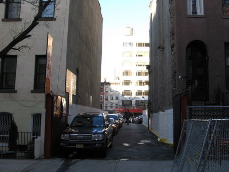 Enlarge photo 11
