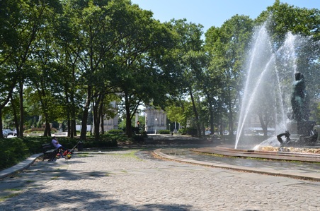 Enlarge photo 23