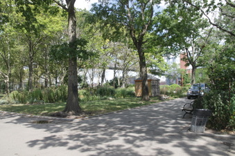 Enlarge photo 12