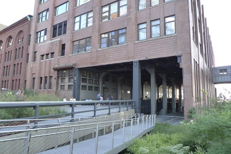 Enlarge photo 54