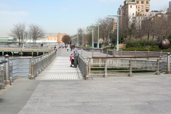 Enlarge photo 19
