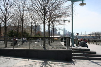Enlarge photo 33