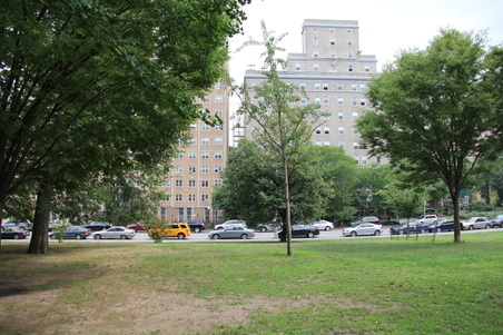 Enlarge photo 19