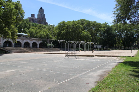 Enlarge photo 13