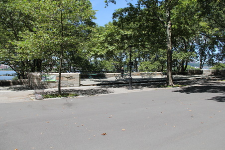 Enlarge photo 12