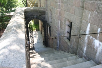 Enlarge photo 83