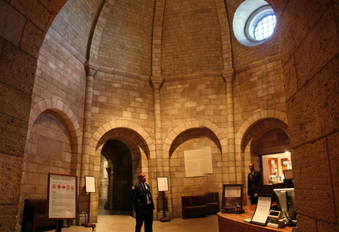 Enlarge photo 87
