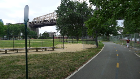 Enlarge photo 17