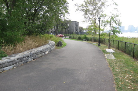 Enlarge photo 19