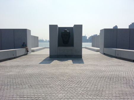 Enlarge photo 43