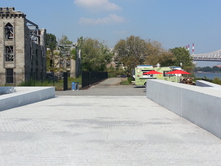 Enlarge photo 51