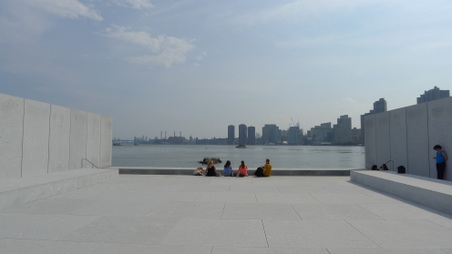 Enlarge photo 30