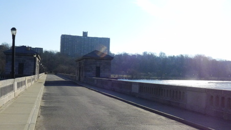 Enlarge photo 19