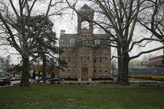 Enlarge photo 12