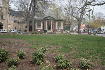 Enlarge photo 14