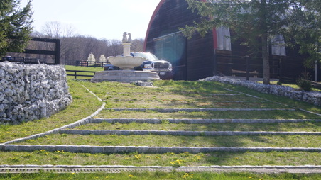 Enlarge photo 12