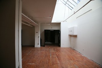 Enlarge photo 8