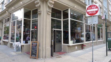 Oliver's City Tavern
