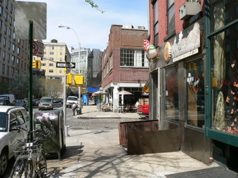 Enlarge photo 24