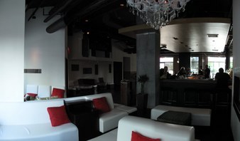 Enlarge photo 17