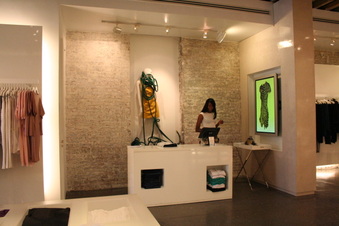 Enlarge photo 15