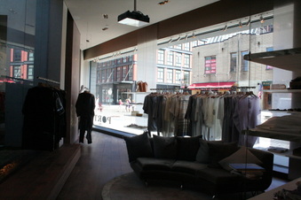 Enlarge photo 23