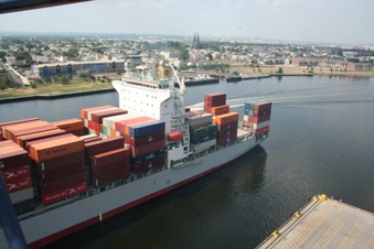 Enlarge photo 33