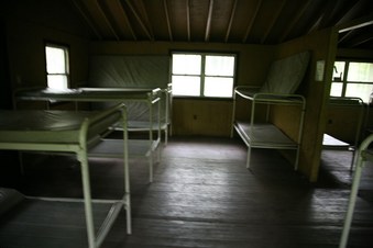 Enlarge photo 100