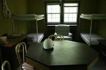 Enlarge photo 109