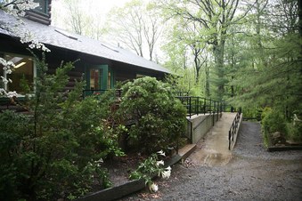 Enlarge photo 115
