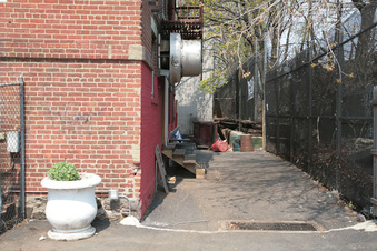 Enlarge photo 21