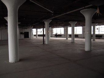 Enlarge photo 19