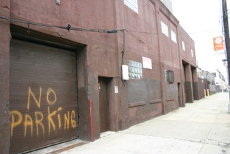 W 10th Street