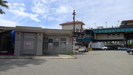 Enlarge photo 19
