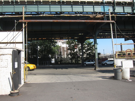Enlarge photo 10