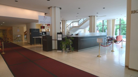 Enlarge photo 34