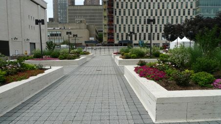 Enlarge photo 33