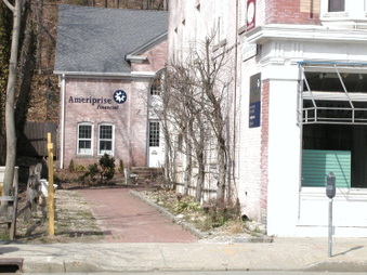 Enlarge photo 19