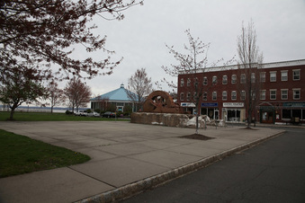 Enlarge photo 39