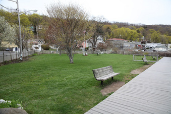 Enlarge photo 97