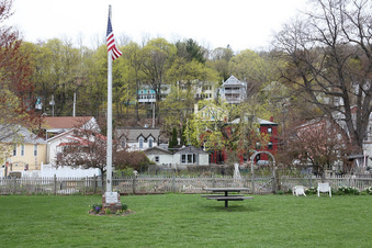 Enlarge photo 102
