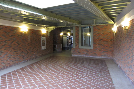 Enlarge photo 35