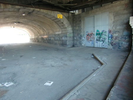 Enlarge photo 11