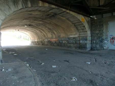 Enlarge photo 12