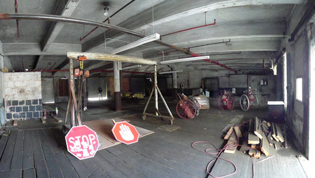 Enlarge photo 16