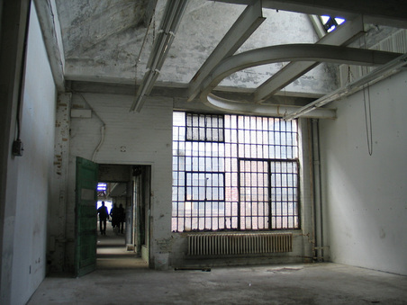Enlarge photo 24